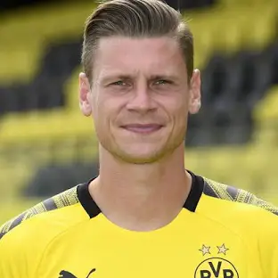 Łukasz Piszczek: Si Bek Kanan Pendiam yang Jadi Tembok Kanan Dortmund